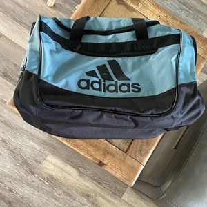 Adidas dufflebag